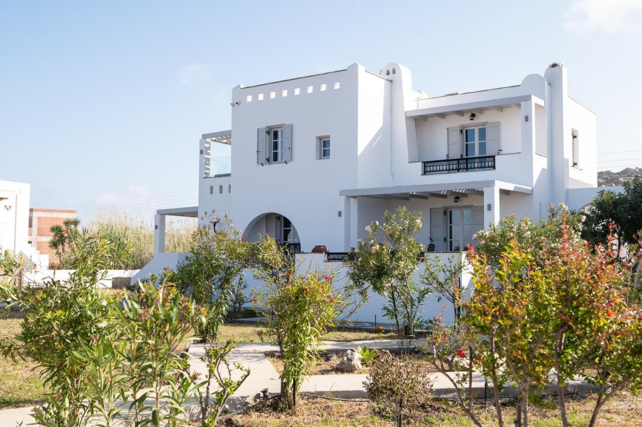 Sea Lilies Suites Pláka Exterior foto